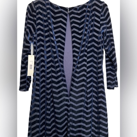 Eliza J | NWT Navy Velvet 3/4 Sleeve Zigzag Shift Dress Sz 12 P - Picture 8 of 12